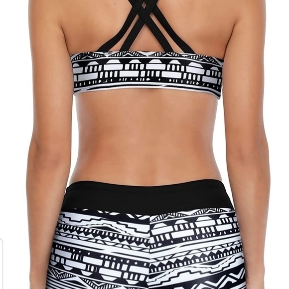 2‎ piece bathing suite | Size M | black & white - Picture 2 of 9